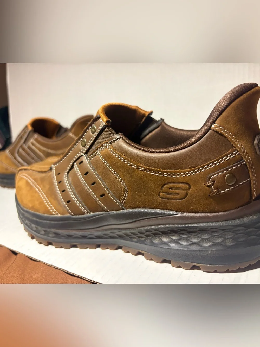 Skechers Relaxed Fit Slip-Ins Brown Leather Men’s Shoes Size 8.5 Casual Loafer